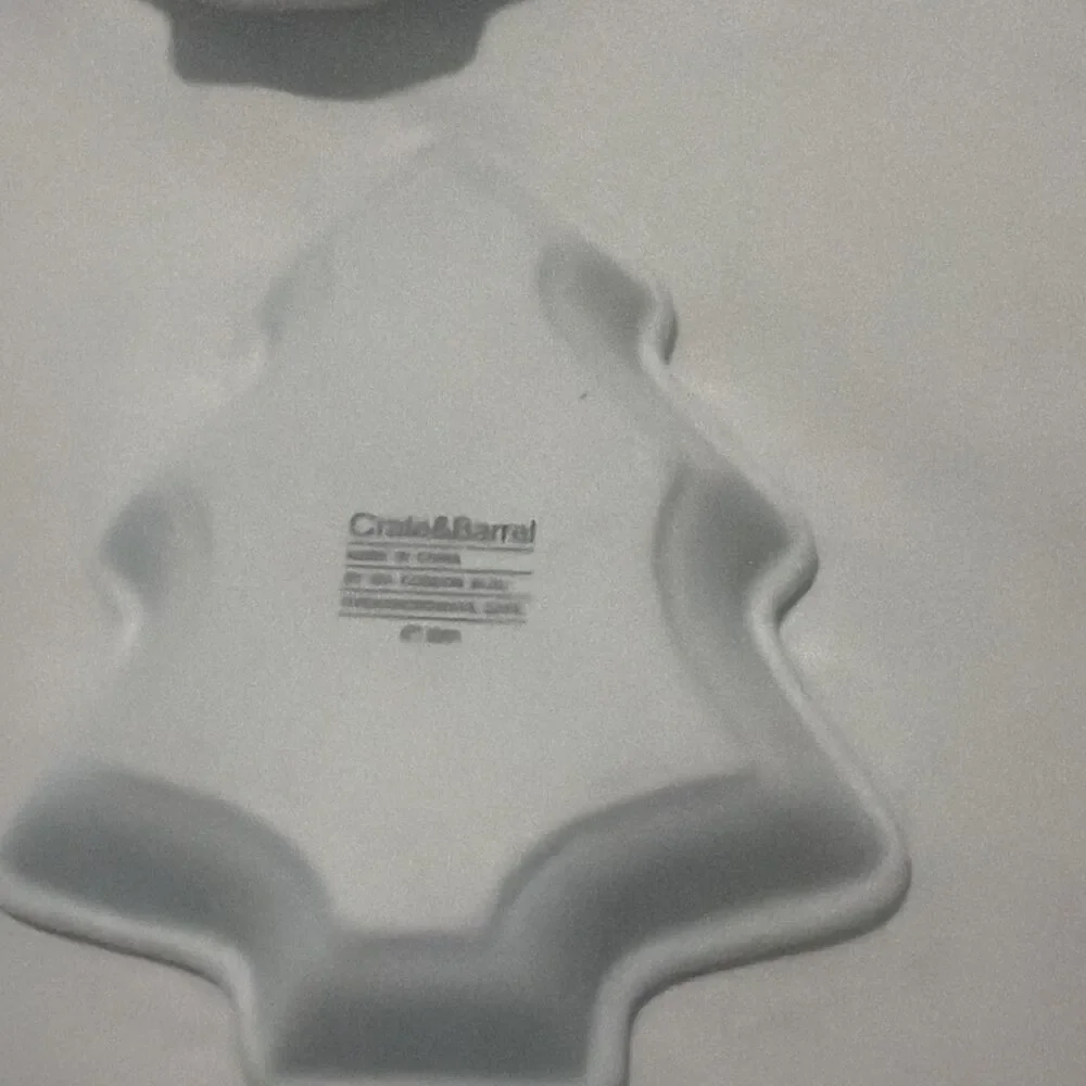 Vintage 2003 Crate & Barrel White Ceramic Christmas Tree Shape Dishes Set (4)